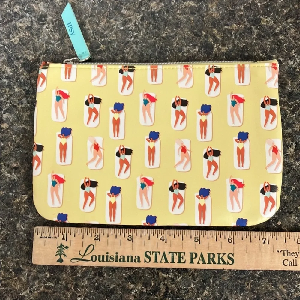 3/$15 ❤️ Ipsy makeup cosmetic bag nwot
